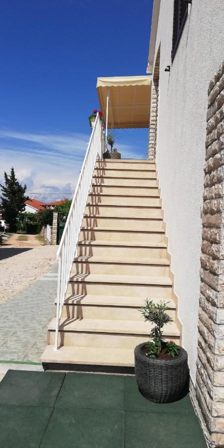 Apartments Kus Углян Экстерьер фото